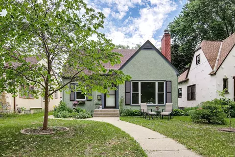 3322 Xerxes Ave N, Minneapolis, MN 55412
