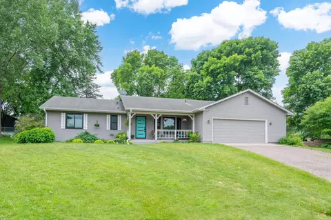 17241 Round Lake Rd, Eden Prairie, MN 55346