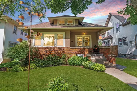 2318 Mckinley St NE, Minneapolis, MN 55418