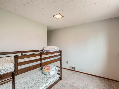 4540 W Greenleaf Dr, Eagan, MN 55123 photo 23