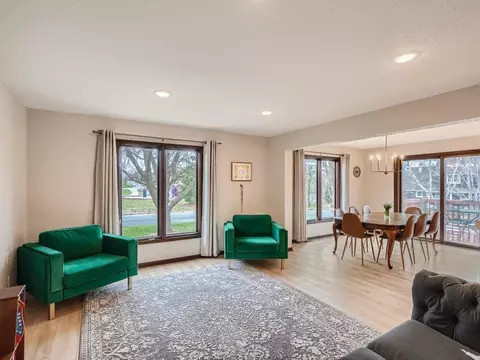 4540 W Greenleaf Dr, Eagan, MN 55123 photo 12