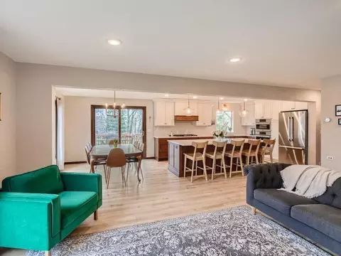 4540 W Greenleaf Dr, Eagan, MN 55123 photo 9