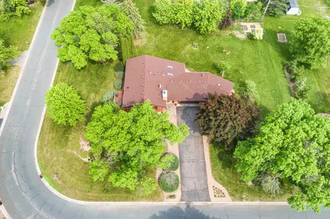 4540 W Greenleaf Dr, Eagan, MN 55123 photo 32