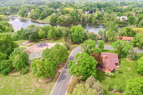 4540 W Greenleaf Dr, Eagan, MN 55123 photo 3