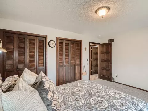 4540 W Greenleaf Dr, Eagan, MN 55123 photo 15