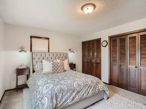4540 W Greenleaf Dr, Eagan, MN 55123 photo 13