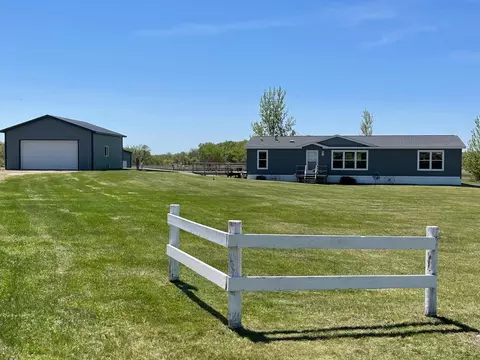 41094 County Highway 16, Battle Lake, MN 56515