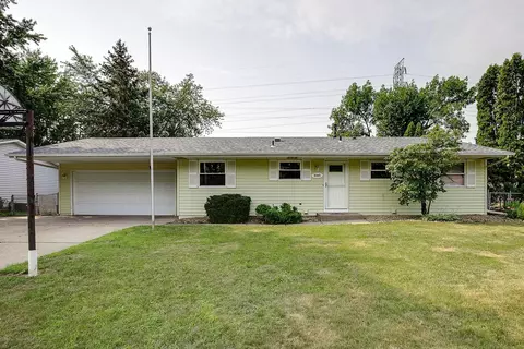 8365 72nd St S, Cottage Grove, MN 55016