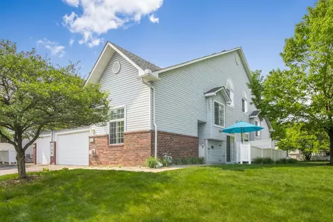 8491 Cortland Rd, Eden Prairie, MN 55344