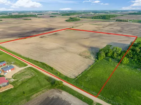 Nnn 354th Street, Le Center, MN 56057