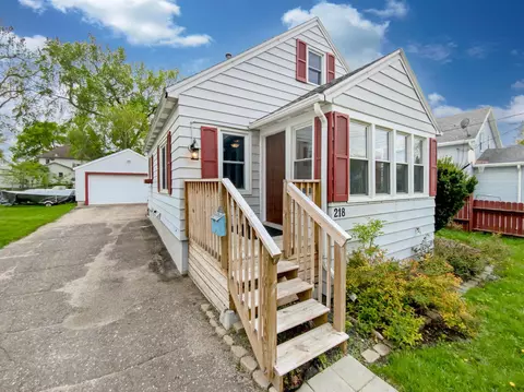 218 11th St NW, Rochester, MN 55901
