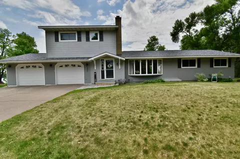 18565 Simonet Dr NW, Elk River, MN 55330