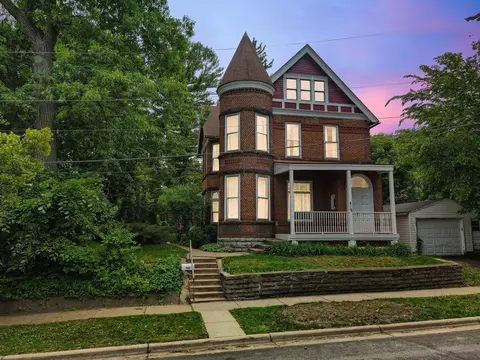 412 Wyoming St W, Saint Paul, MN 55107