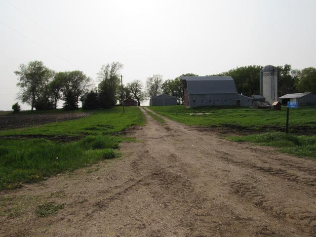 19397 Read Ave, Elk Twp, MN 56187