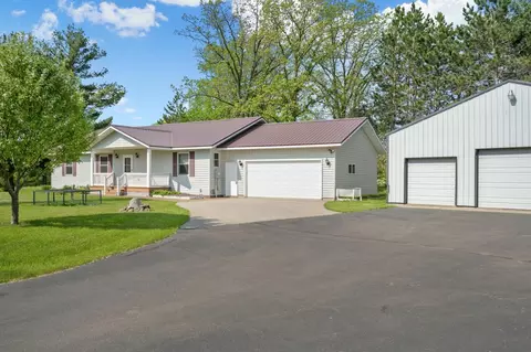 561 95th St, Amery, WI 54001