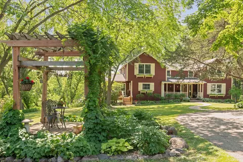 6105 Painter Rd, Minnetrista, MN 55364