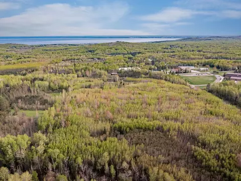 3085 Strand Rd, Duluth, MN 55804 photo 9