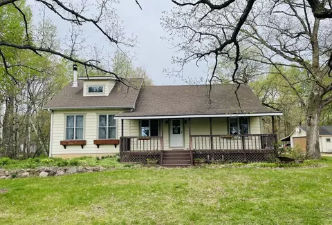 338 95th St, Clear Lake, WI 54005