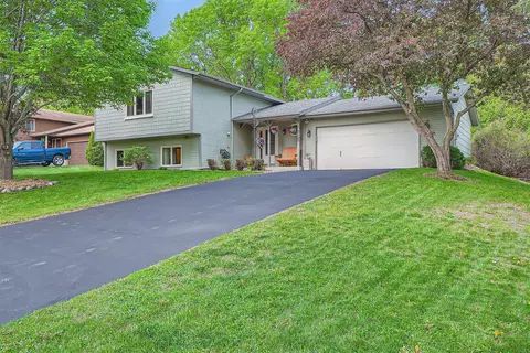 5125 Norwood Ln N, Plymouth, MN 55442