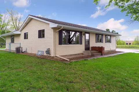 10713 Yosemite Rd, Bloomington, MN 55437