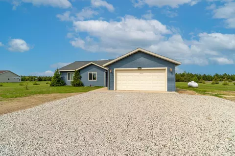 8635 Chamberlain Ln NW, Bemidji, MN 56601