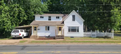 1021 14th Ave E, Menomonie, WI 54751