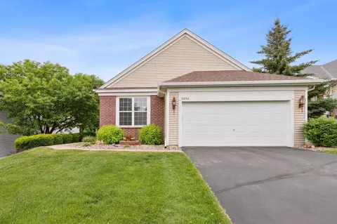 10954 Thone Rd, Woodbury, MN 55129