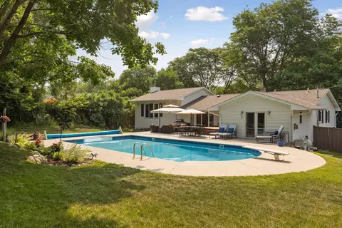 16280 Temple Dr S, Minnetonka, MN 55345