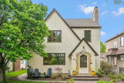 1798 Hartford Ave, Saint Paul, MN 55116