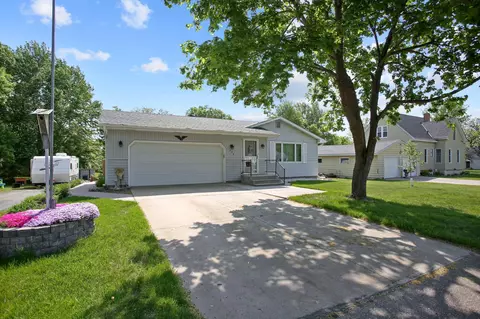 106 N 12th Ave N, Princeton, MN 55371