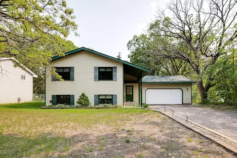 256 Egret Blvd NW, Coon Rapids, MN 55448