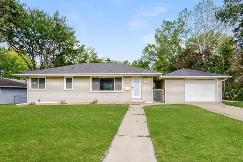 5719 W Moore Lake Dr NE, Fridley, MN 55432