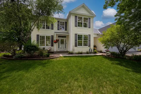 957 Briar Glen Ln, Woodbury, MN 55129