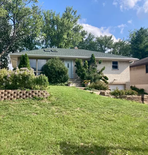 1701 Louise Ave, Saint Paul, MN 55106