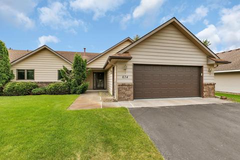 634 Jenisa Dr, Saint Cloud, MN 56301