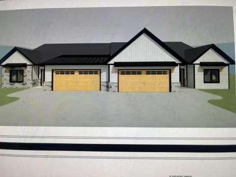 840 Bridle Ln, La Crescent, MN 55947