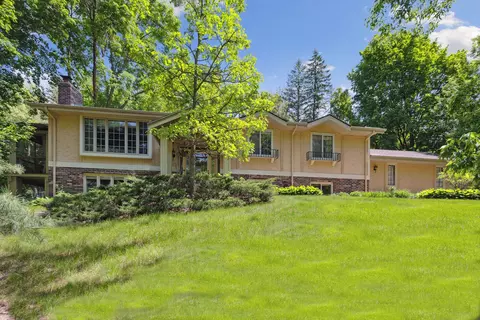 4537 Marlborough Ct, Minnetonka, MN 55345