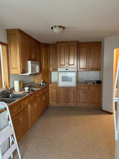 1109 Joy Ln, Little Falls, MN 56345