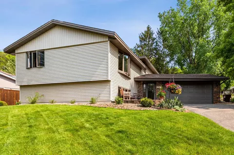 12907 18th Ave S, Burnsville, MN 55337
