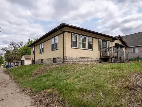 3858 Dupont Ave N, Minneapolis, MN 55412