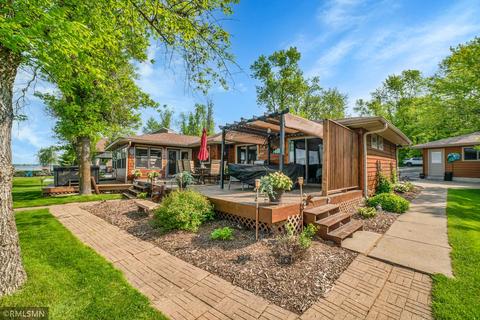 50856 Lakeview Dr, Rush City, MN 55069