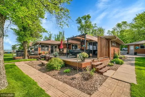 50856 Lakeview Dr, Rush City, MN 55069