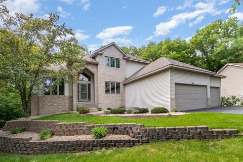 9310 Harpers Ct NE, Blaine, MN 55449