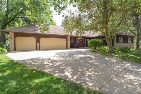 1842 131st Ln NW, Coon Rapids, MN 55448