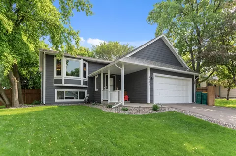 4901 147th St W, Savage, MN 55378