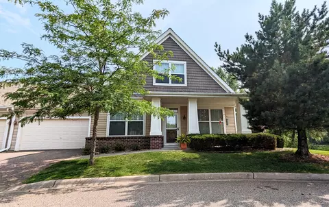 4410 Rosemary Way #2, Hugo, MN 55038