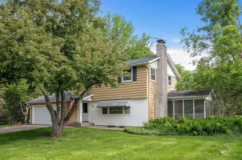 16400 Lakeland Dr, Minnetonka, MN 55345