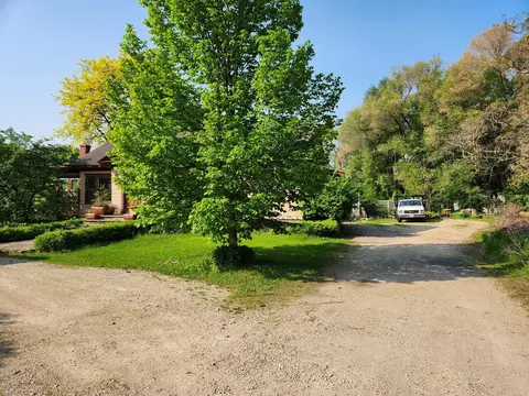 3855 W 6th St, Goodview, MN 55987