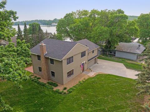 4205 Forest Lake Dr, Mound, MN 55364