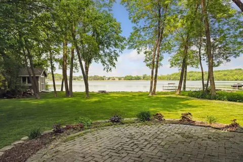 5972 Sunset Rd, Mound, MN 55364